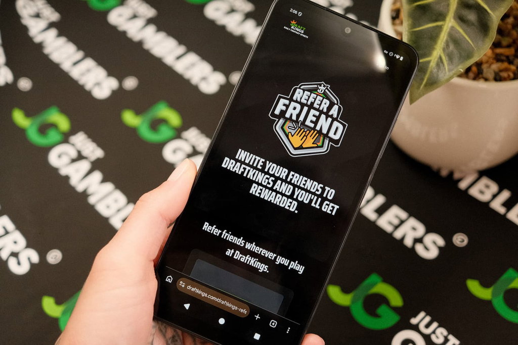 Photo of DraftKings casino refer-a-friend program.