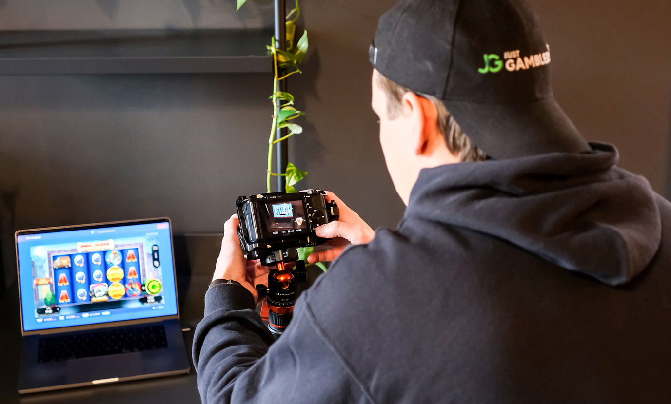 Photo of JustGamblers’ Patrik Lidin Behind the Scenes