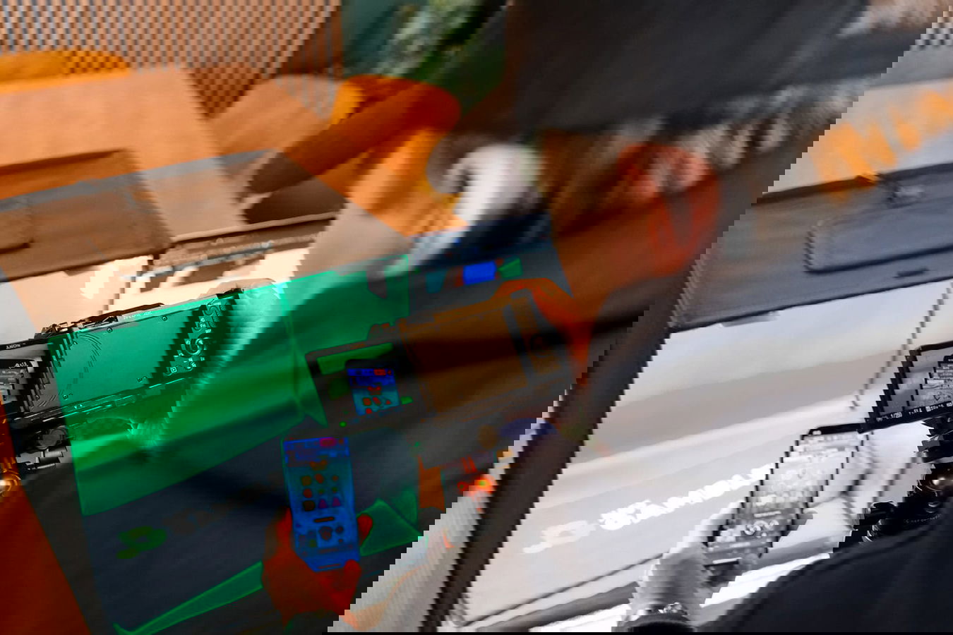 Photo of Patrik Lidin Behind The Scenes While Working on a Review