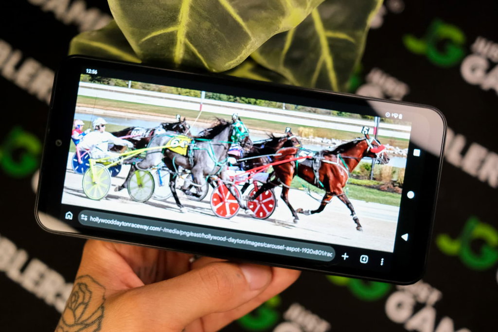 Photo of horse race in Ohio.