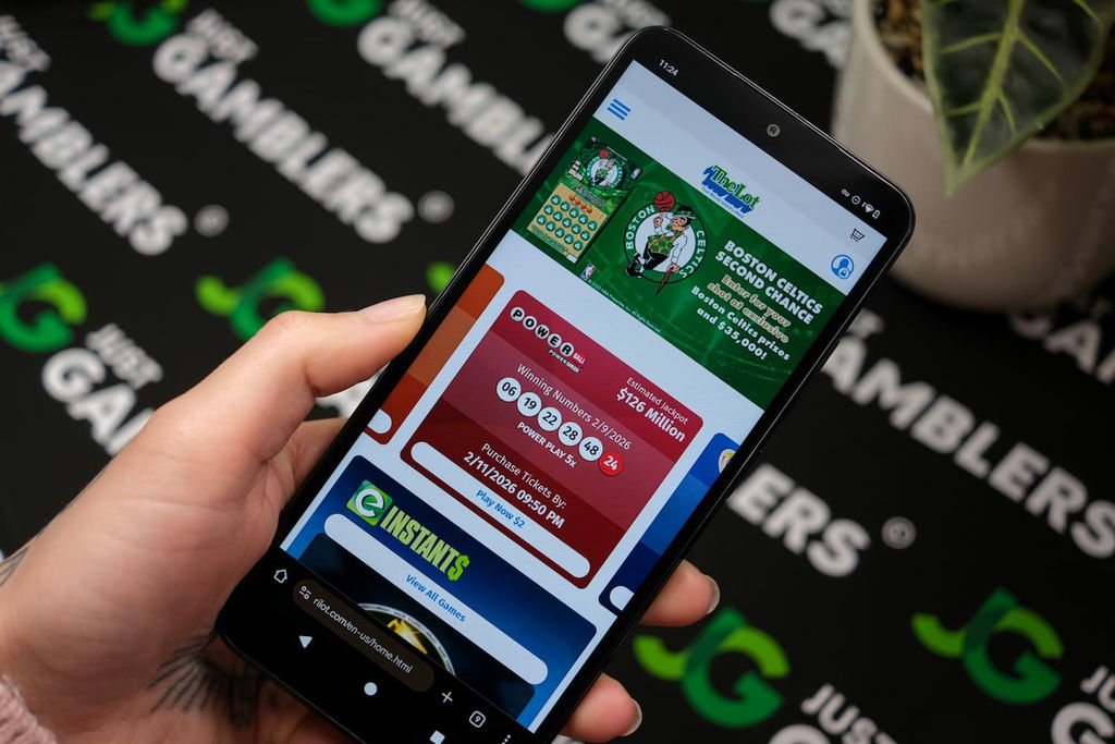 Photo of Rhode Island Lottery Division website.