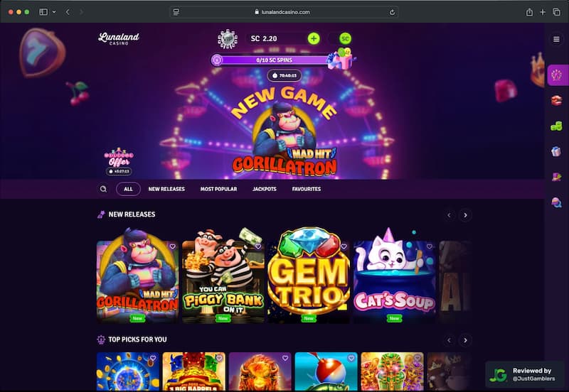 Desktop screenshot of the starting page at Lunaland Casino.