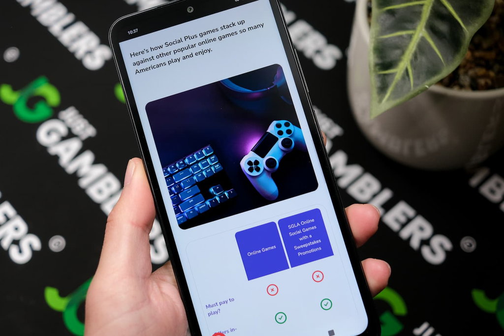 Photo showing difference between social plus and real money casinos.